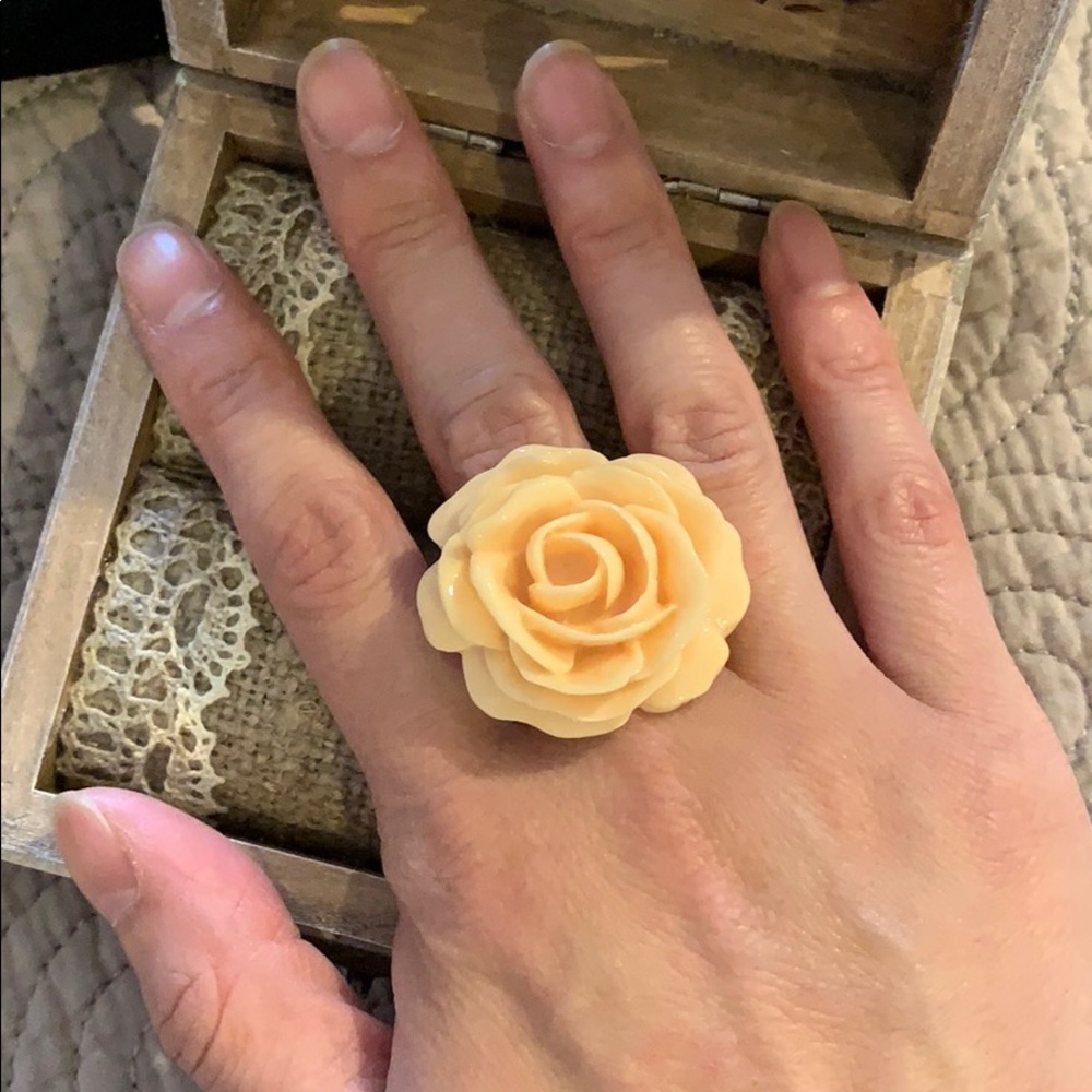 Peach flower ring